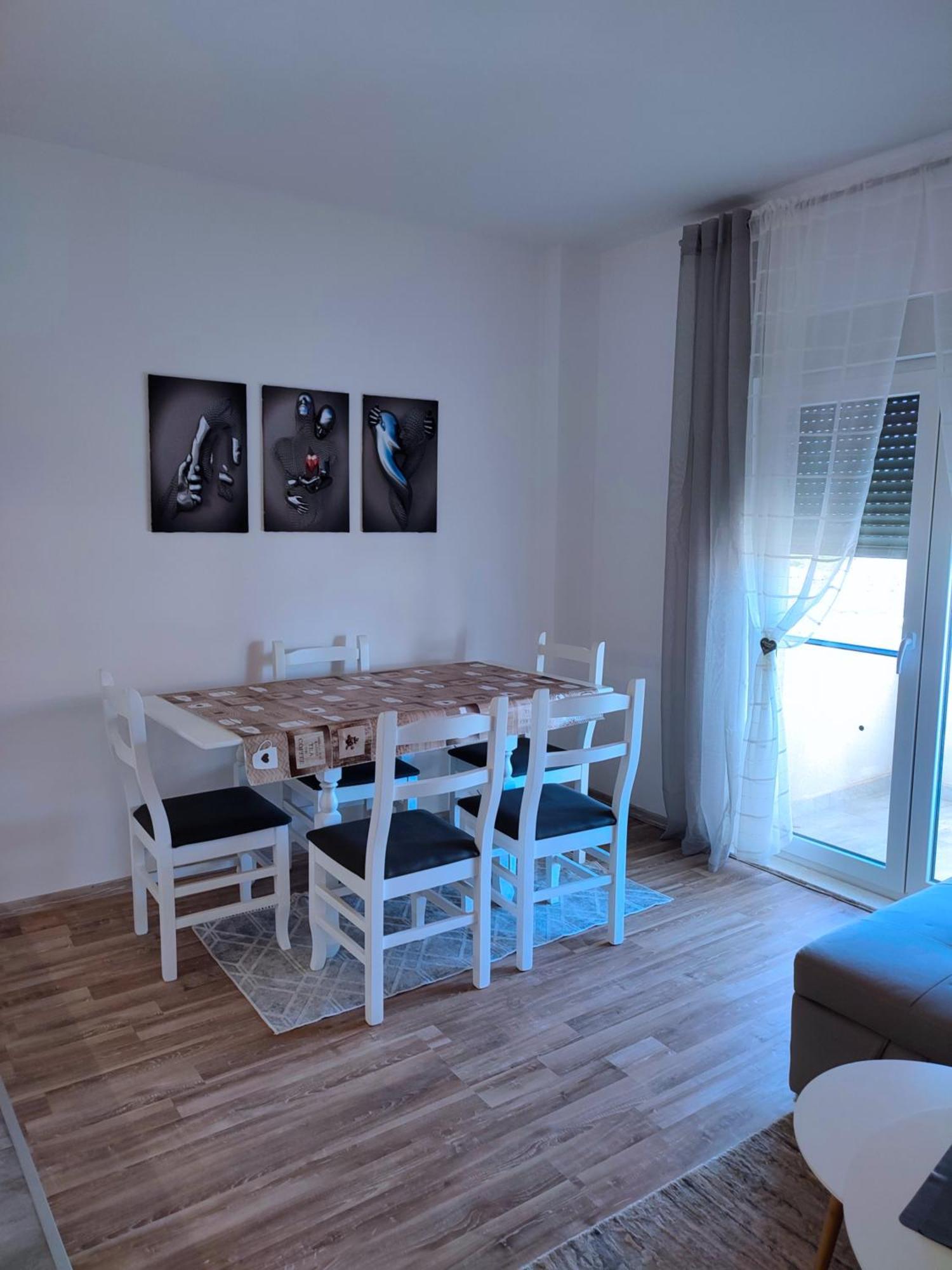 Sabi Apartment Golem Qerret Exterior foto